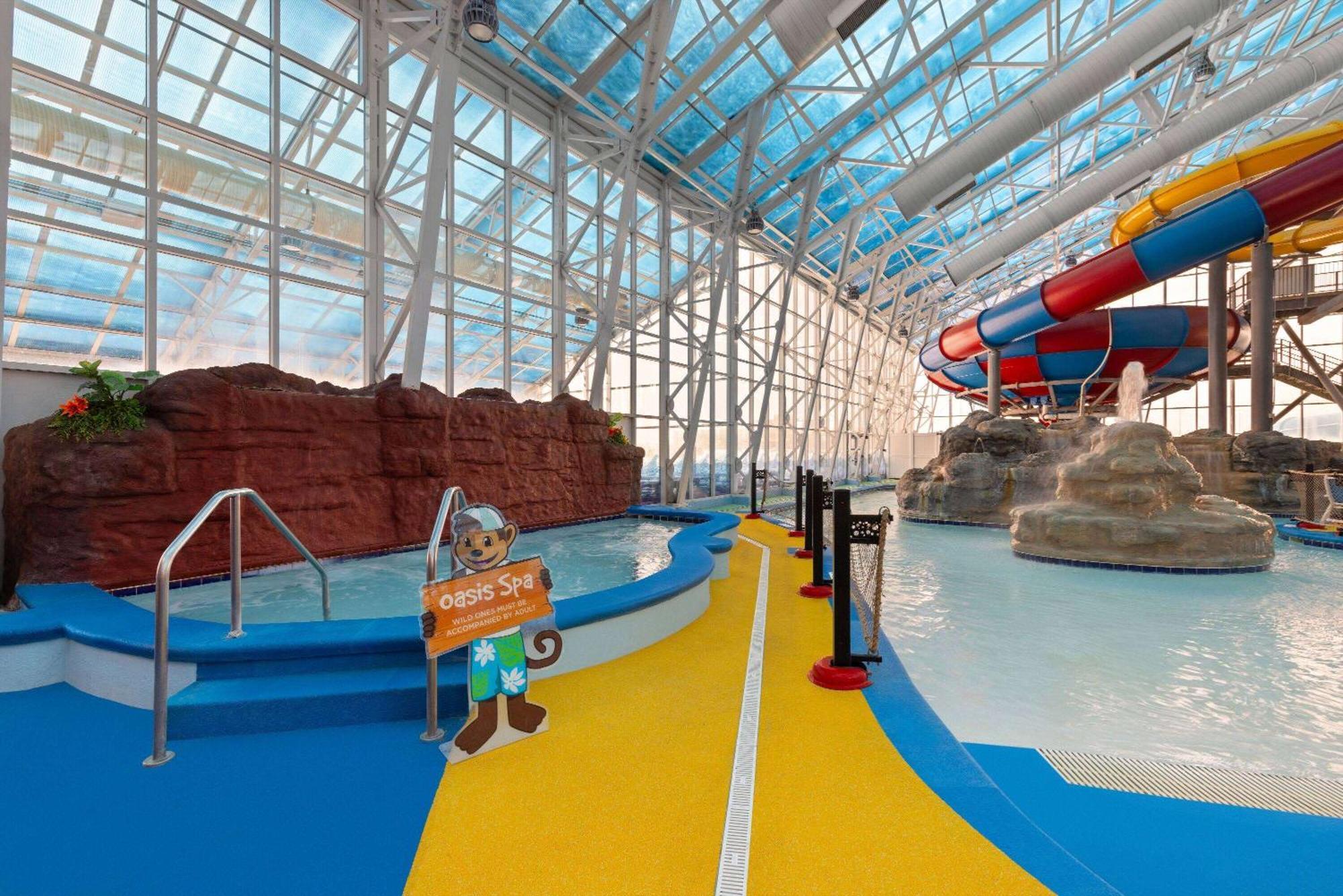 La Quinta Inn And Suites By Wyndham At Watiki Waterpark Rapid Stadt Exterior foto